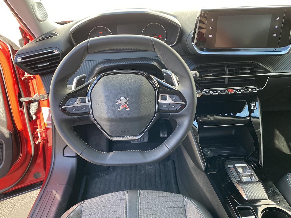 Peugeot 2008 1.2PT Allure