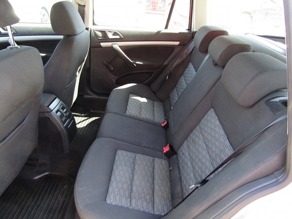Škoda Octavia II 1.6 TDi Ambition