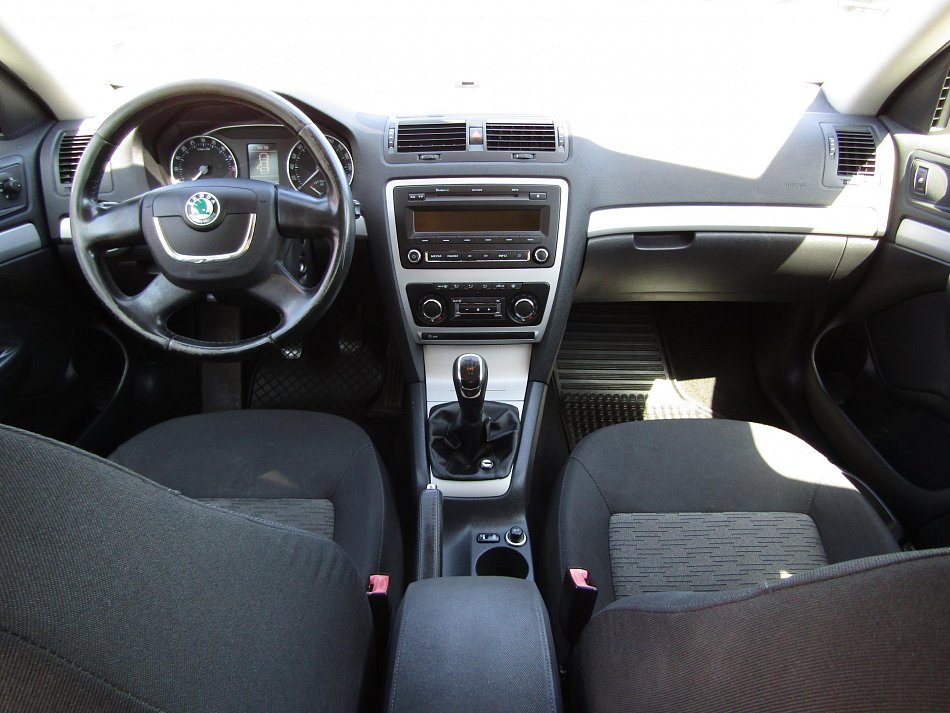 Škoda Octavia II 1.6 TDi Ambition