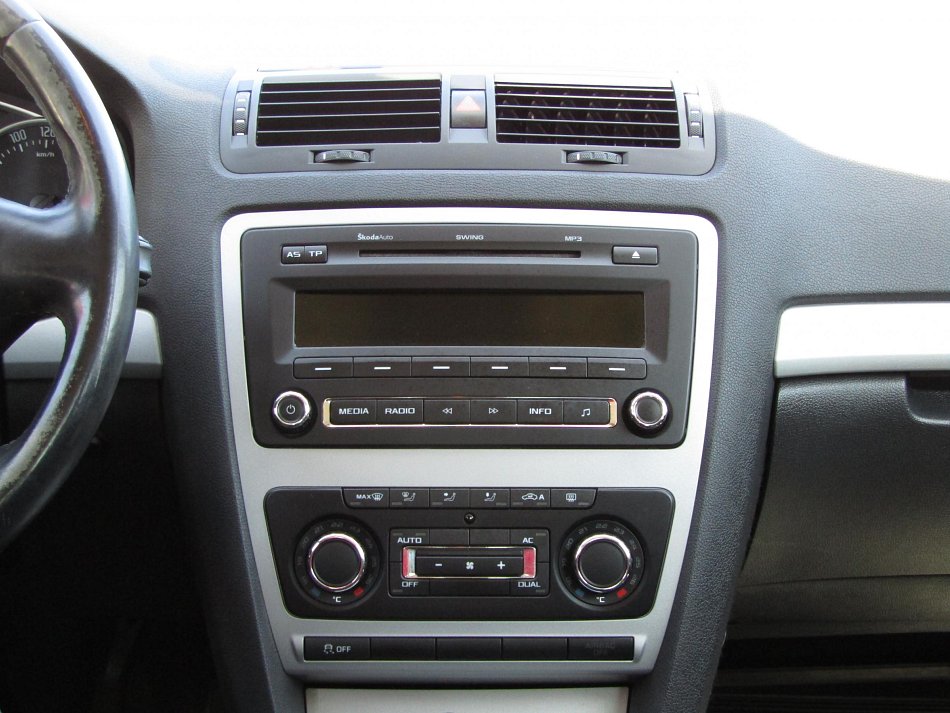 Škoda Octavia II 1.6 TDi Ambition