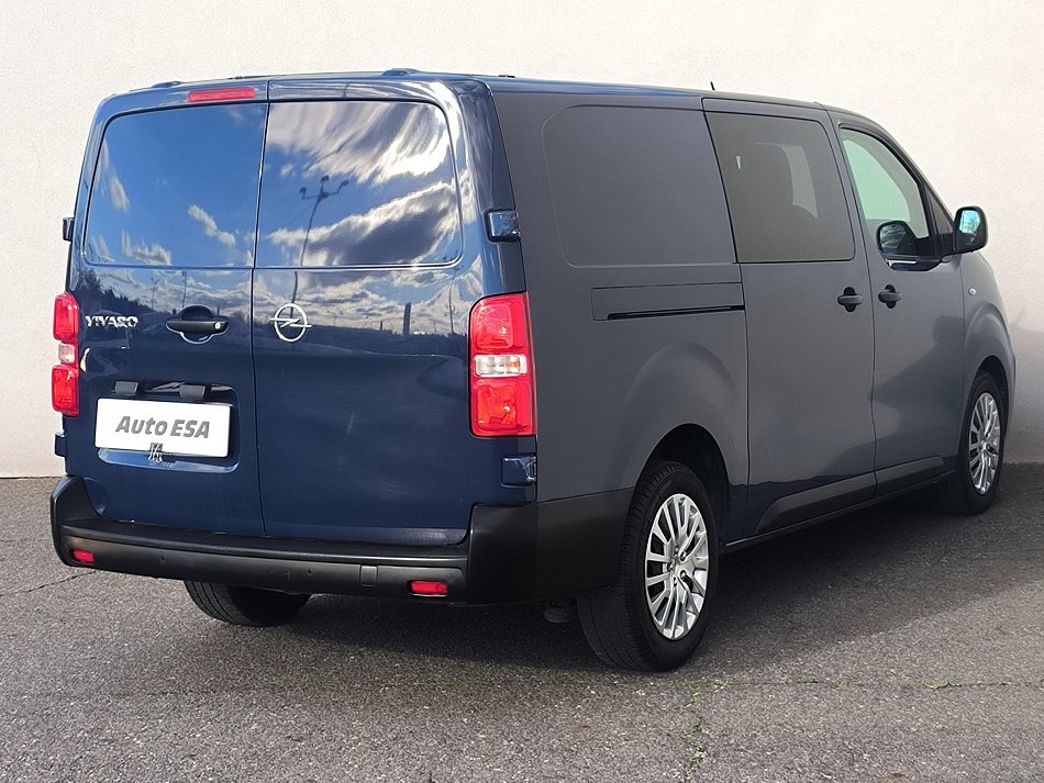 Opel Vivaro 2.0CDTi Enjoy L3 6míst