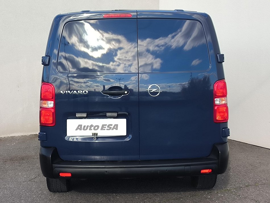 Opel Vivaro 2.0CDTi Enjoy L3 6míst