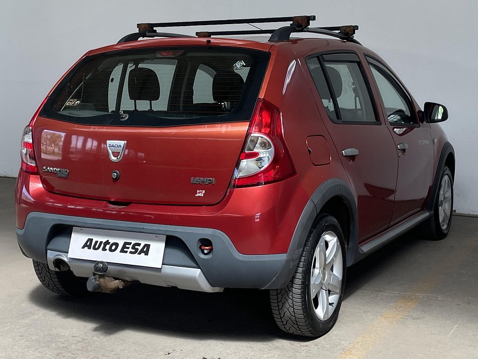 Dacia Sandero 1.6i 