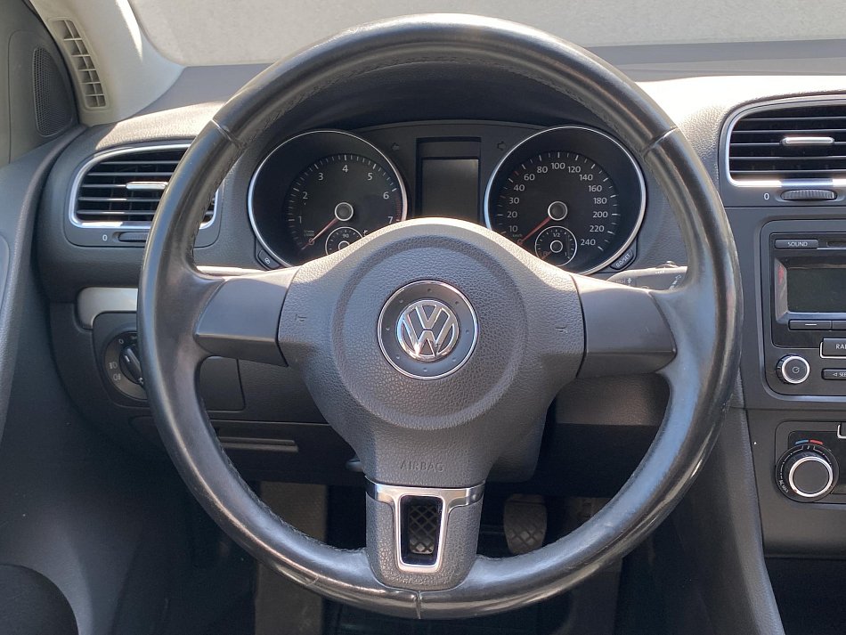 Volkswagen Golf 1.2TSI 