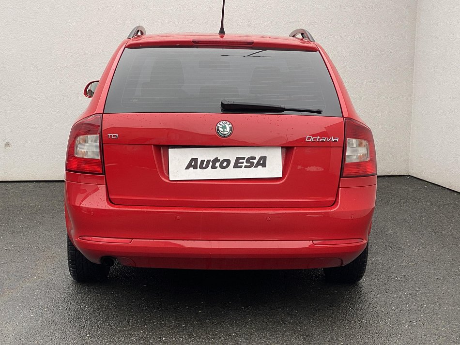 Škoda Octavia II 1.6 TDi Elegance