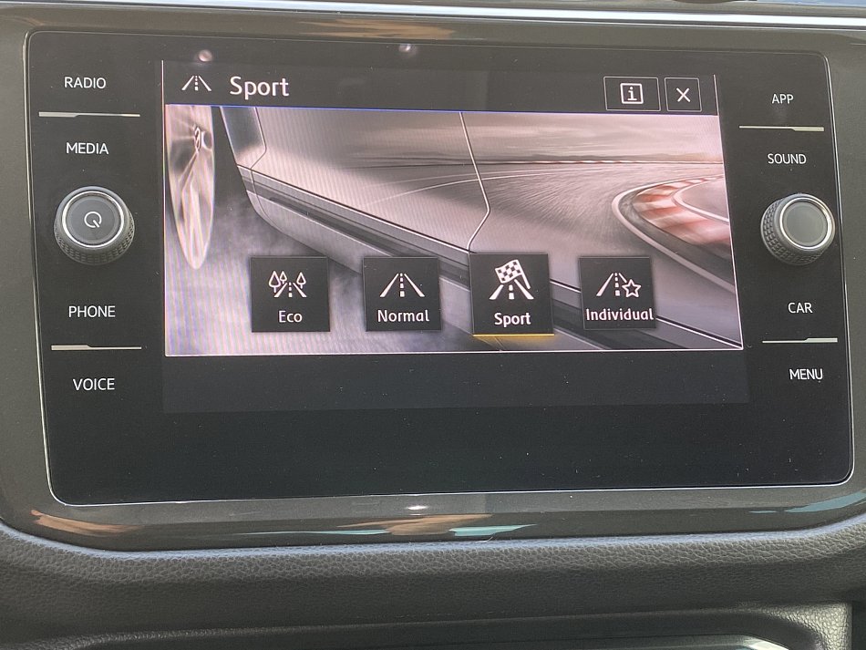 Volkswagen Tiguan 2.0 TDi R-Line 4x4