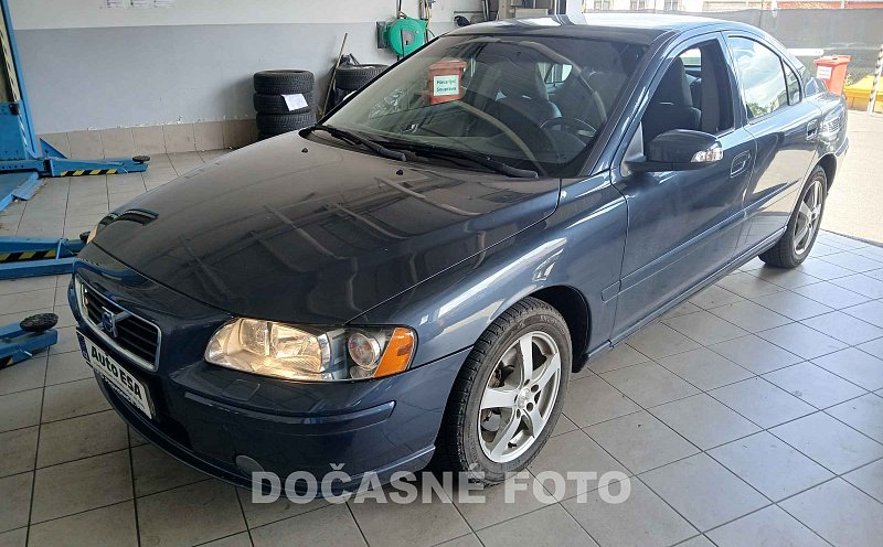 Volvo S60 2.4i 