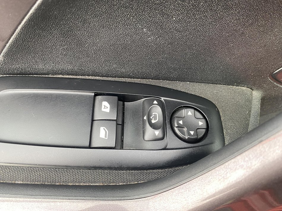Peugeot 2008 1.6HDi 