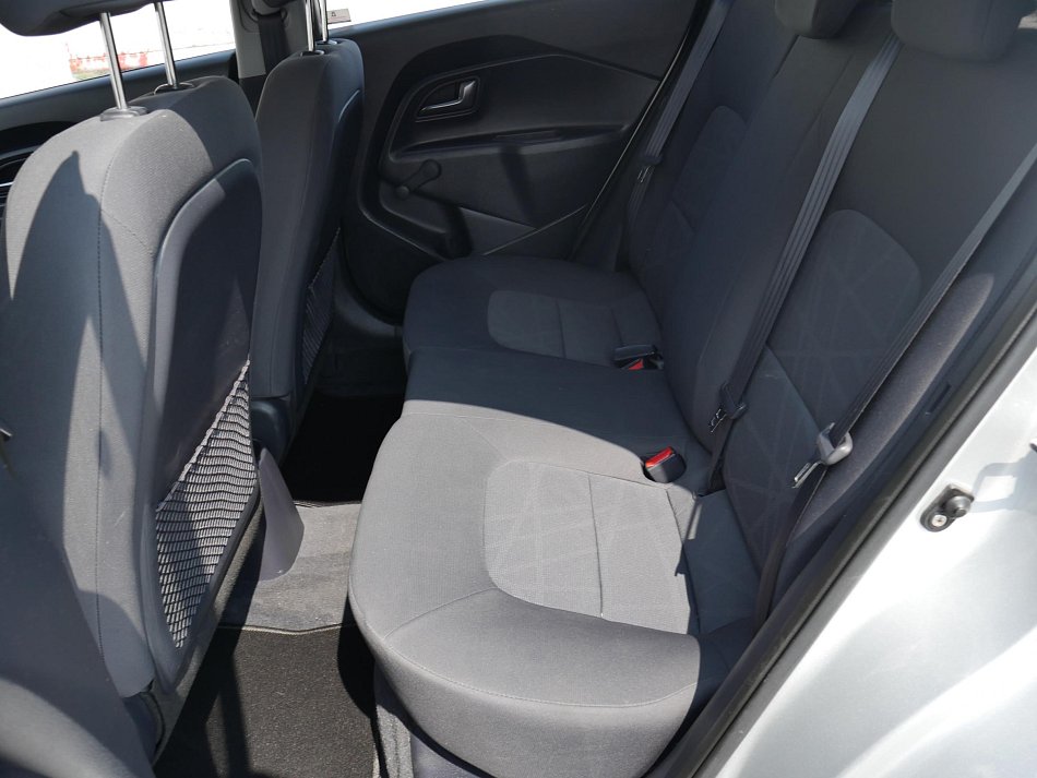 Kia Rio 1.4i 
