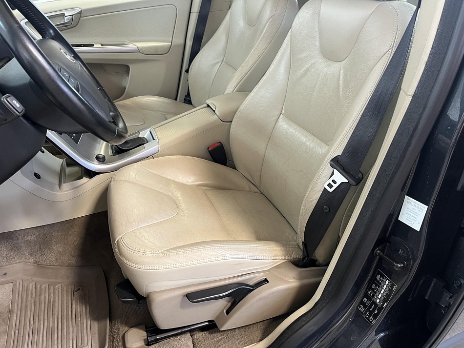Volvo XC60 2.4 D Kinetic AWD