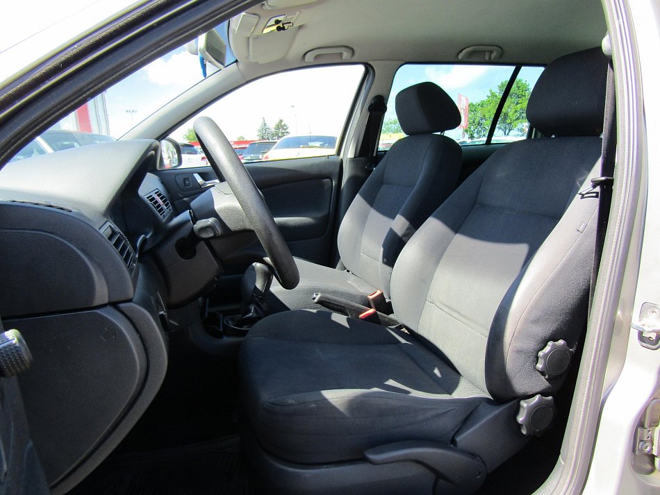 Škoda Octavia 1.6i 