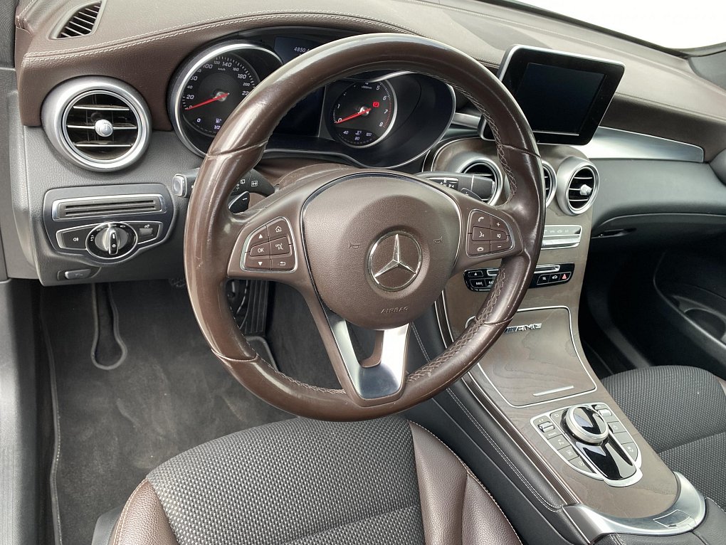 Mercedes-Benz GLC 2.0i  250 4Matic