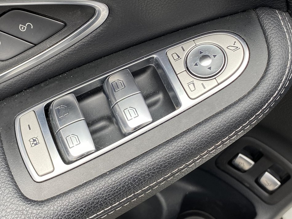 Mercedes-Benz GLC 2.0i  250 4Matic