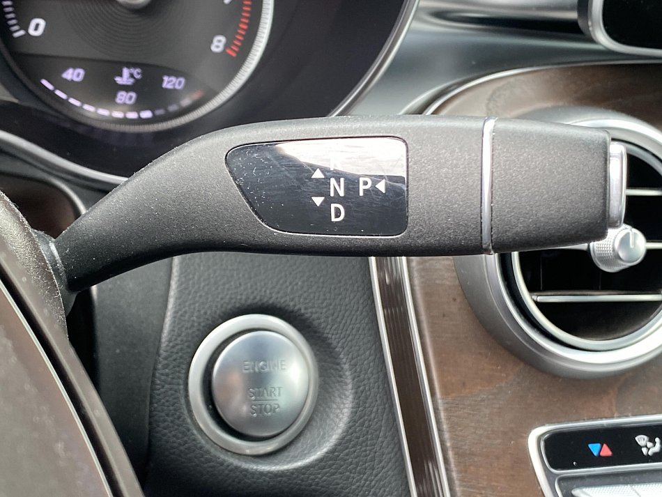 Mercedes-Benz GLC 2.0i  250 4Matic