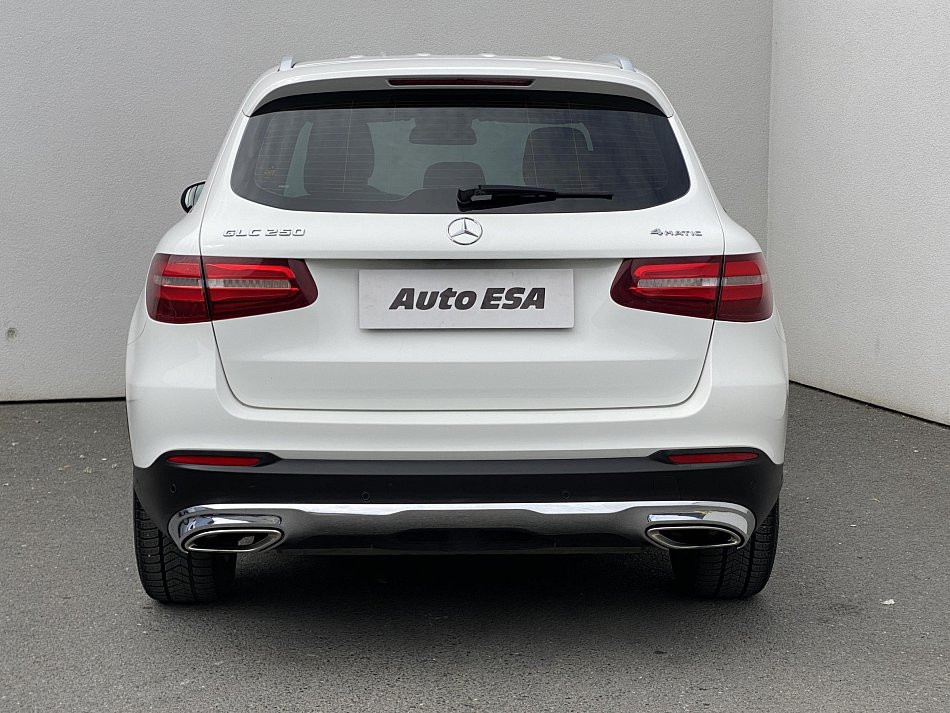 Mercedes-Benz GLC 2.0i  250 4Matic