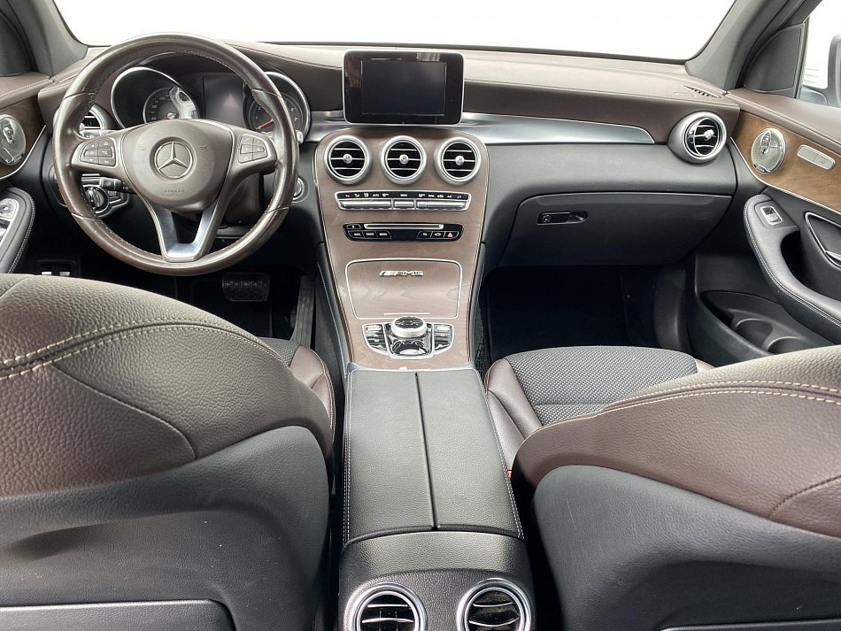Mercedes-Benz GLC 2.0i  250 4Matic