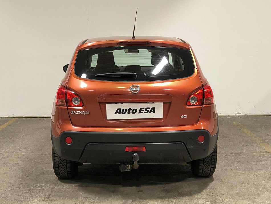 Nissan Qashqai 2.0i 