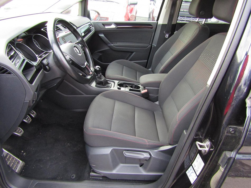 Volkswagen Touran 1.6 TDI Sound