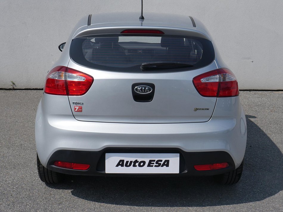 Kia Rio 1.4i 