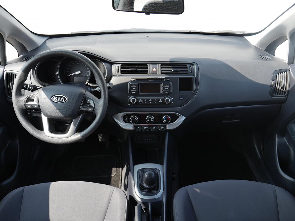 Kia Rio 1.4i 