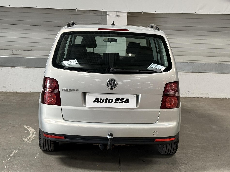 Volkswagen Touran 1.5i 