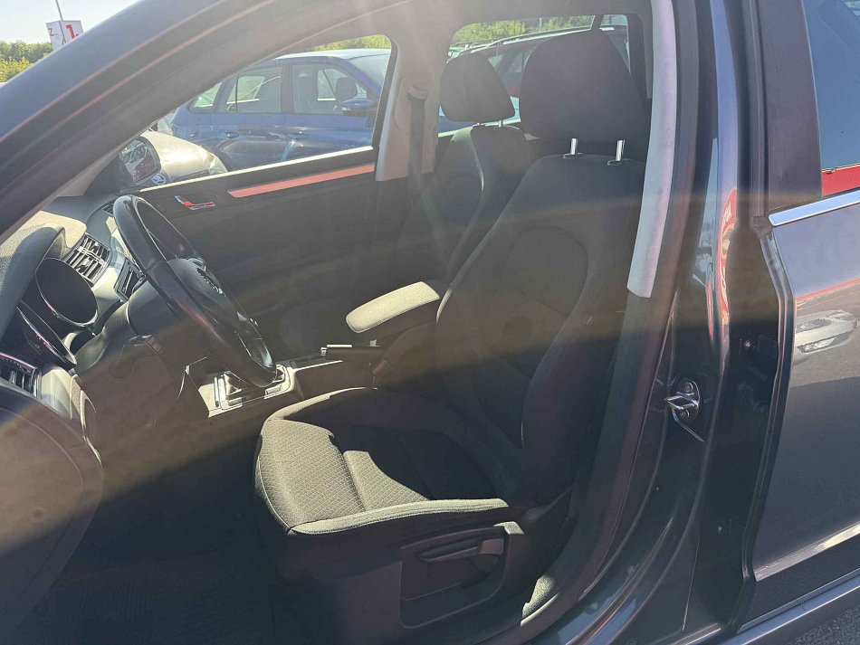 Škoda Superb II 2.0TDi Ambition