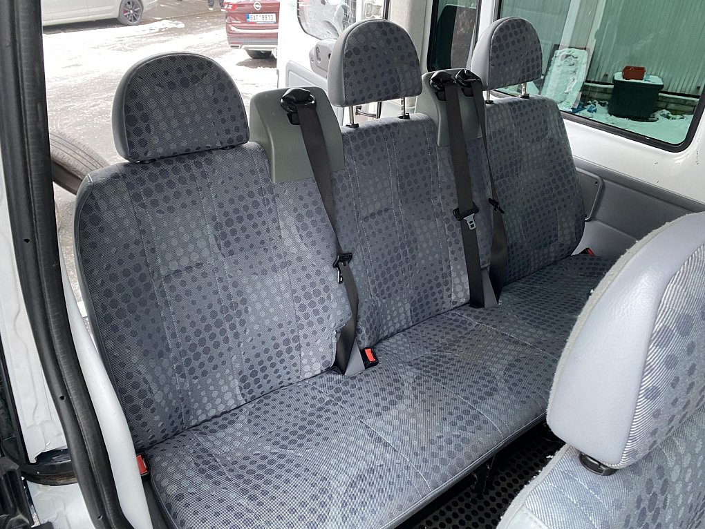 Ford Transit 2.2TDCi Trend L2H2 9míst