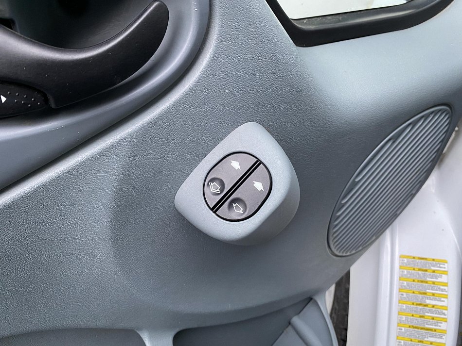 Ford Transit 2.2TDCi Trend L2H2 9míst