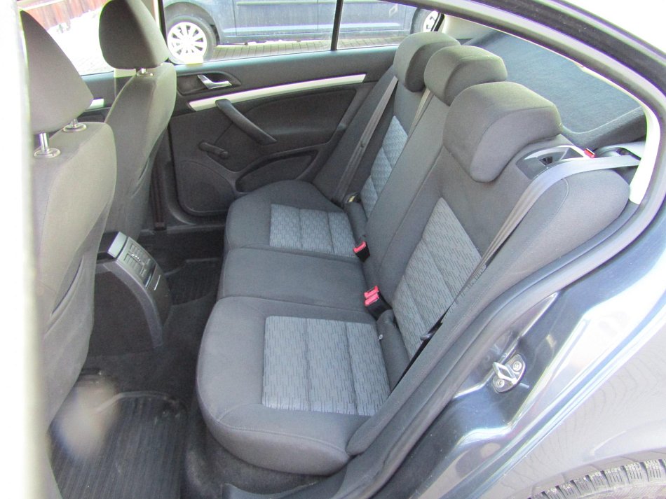 Škoda Octavia II 1.4 TSI Ambiente