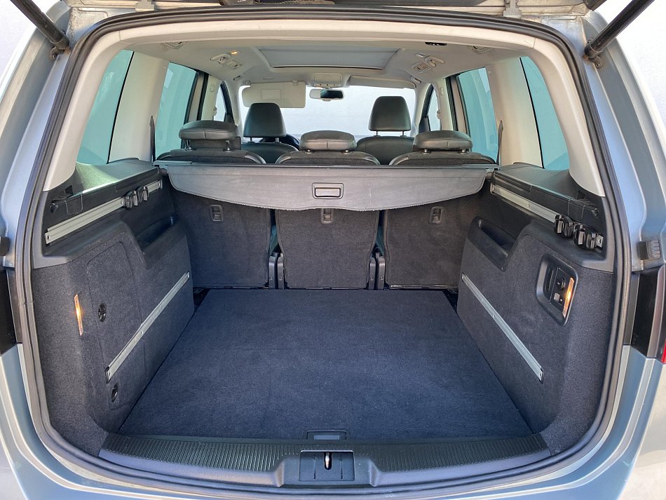 Volkswagen Sharan 2.0 TDi Highline