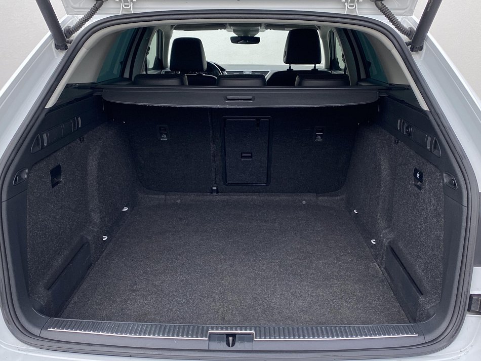 Škoda Superb III 2.0 TDi Style