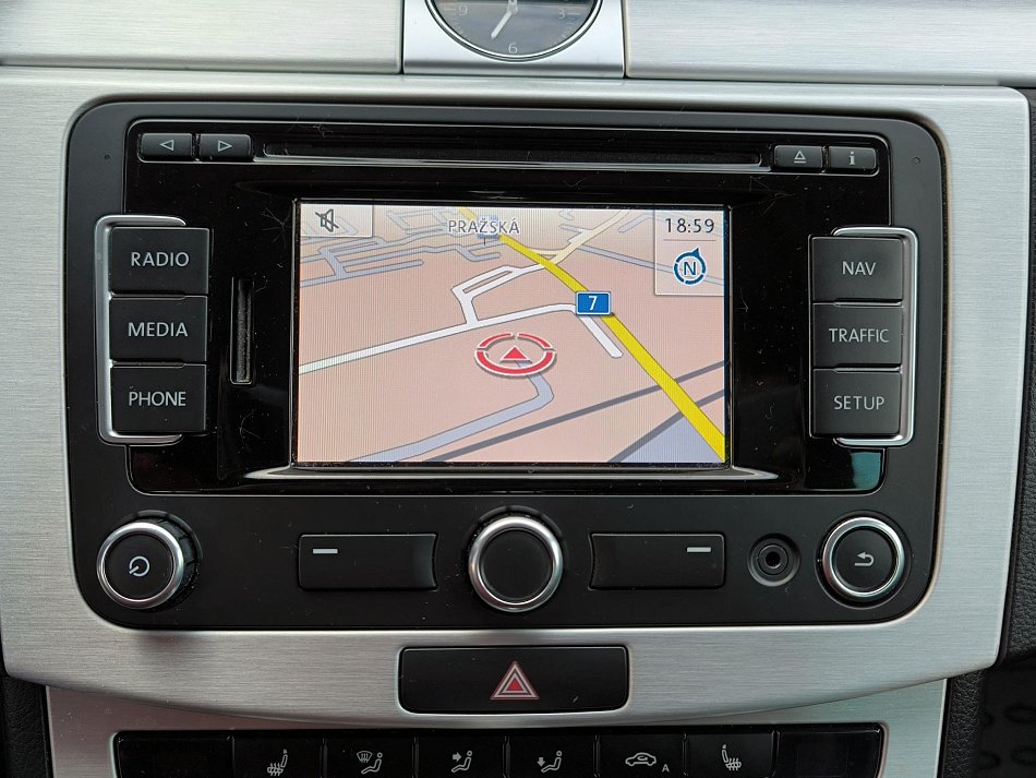 Volkswagen Passat 2.0 TDi 