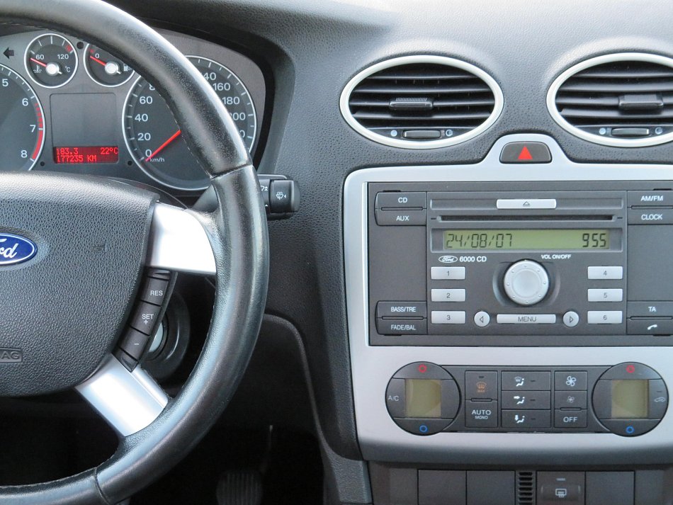 Ford Focus 1.6i 