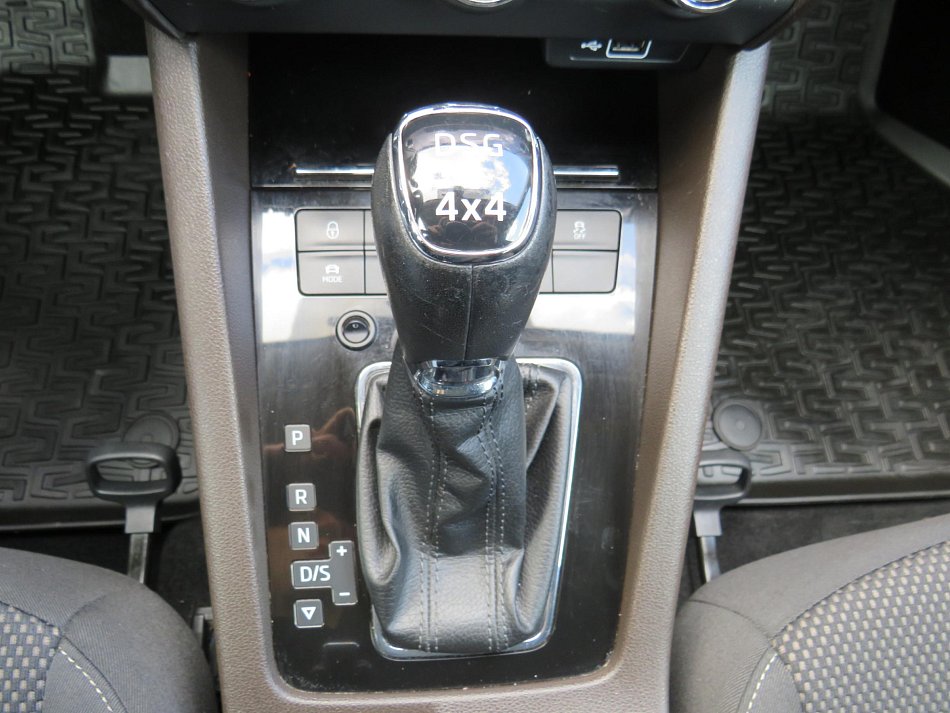 Škoda Octavia III 2.0TDi Scout 4x4
