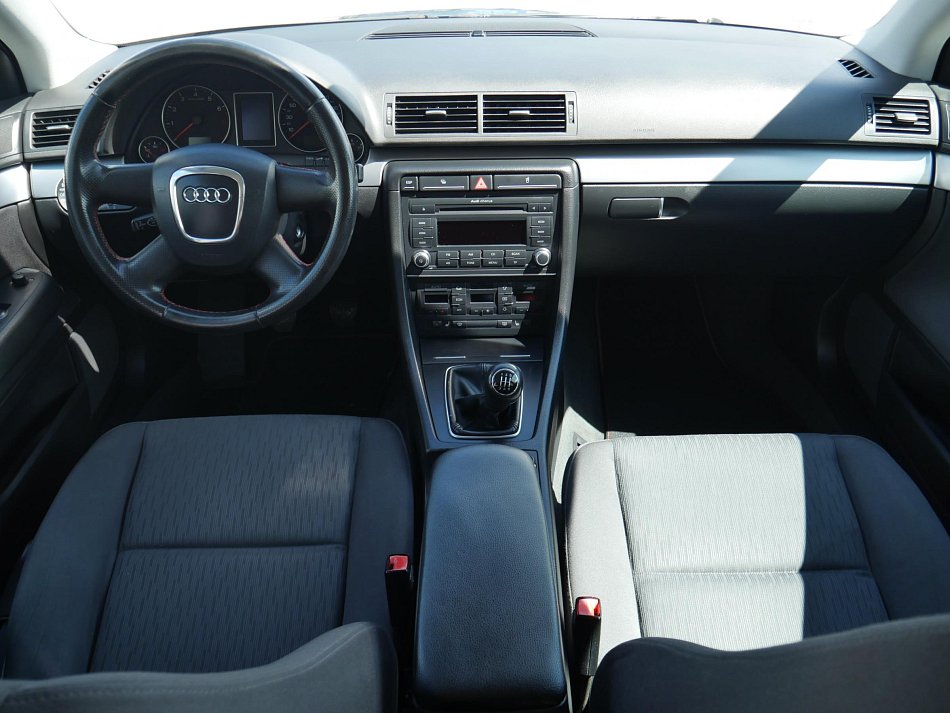 Audi A4 2.0i 