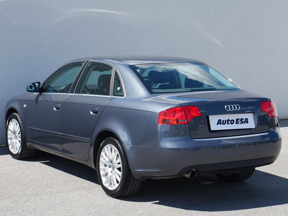 Audi A4 2.0i 