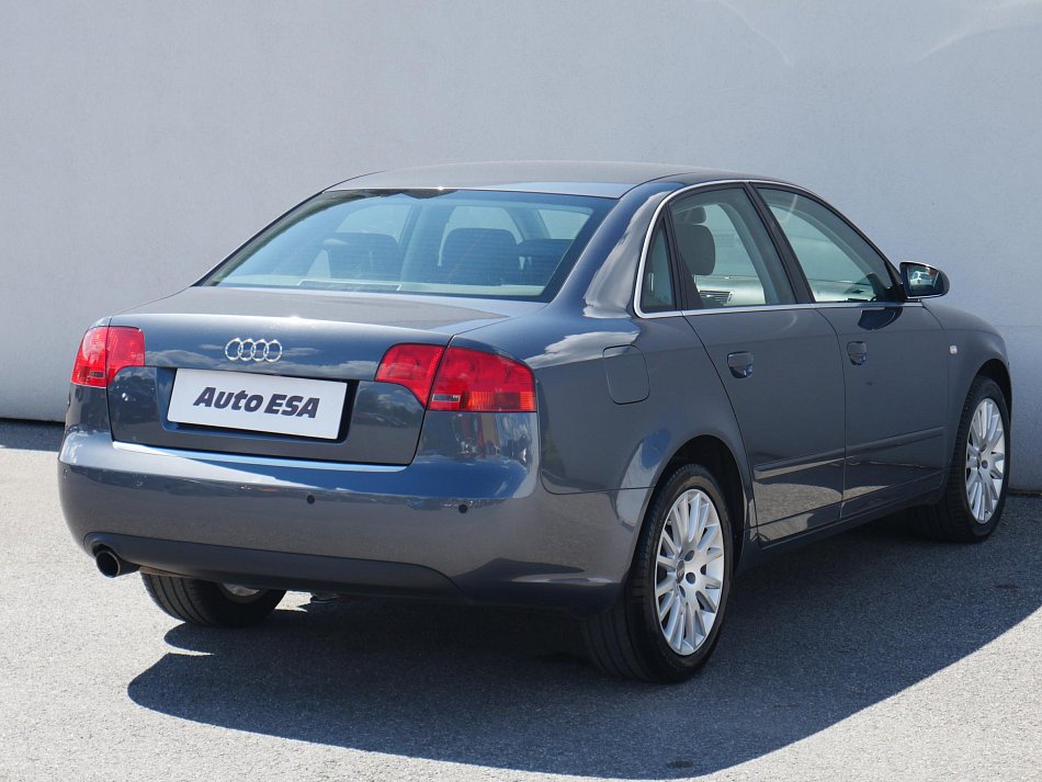 Audi A4 2.0i 