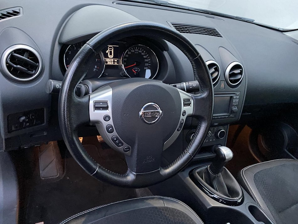 Nissan Qashqai 1.6i Tekna