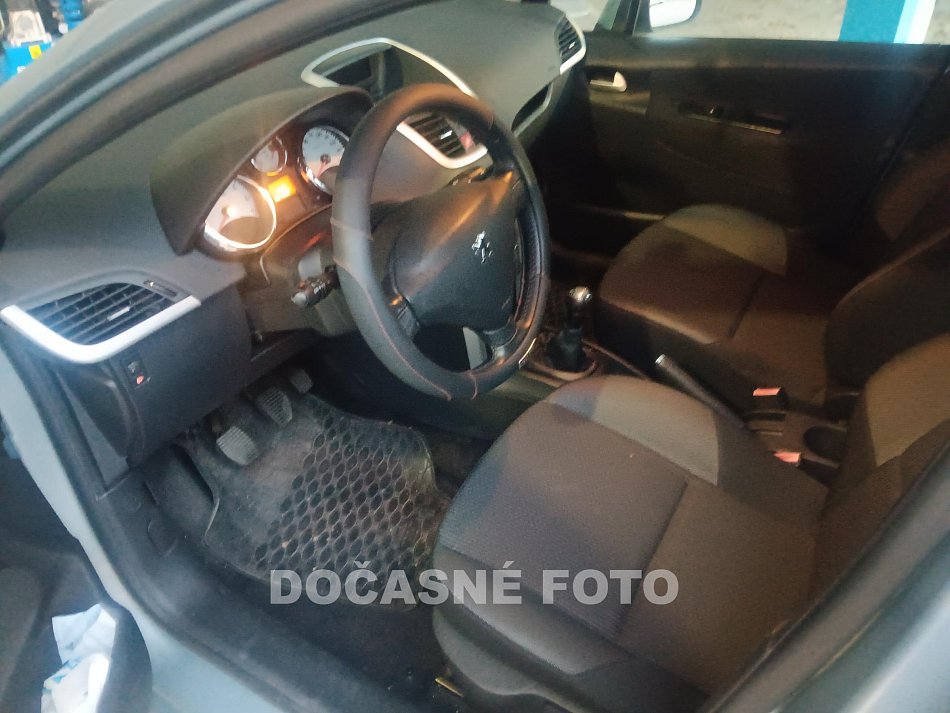 Peugeot 207 1.4i 