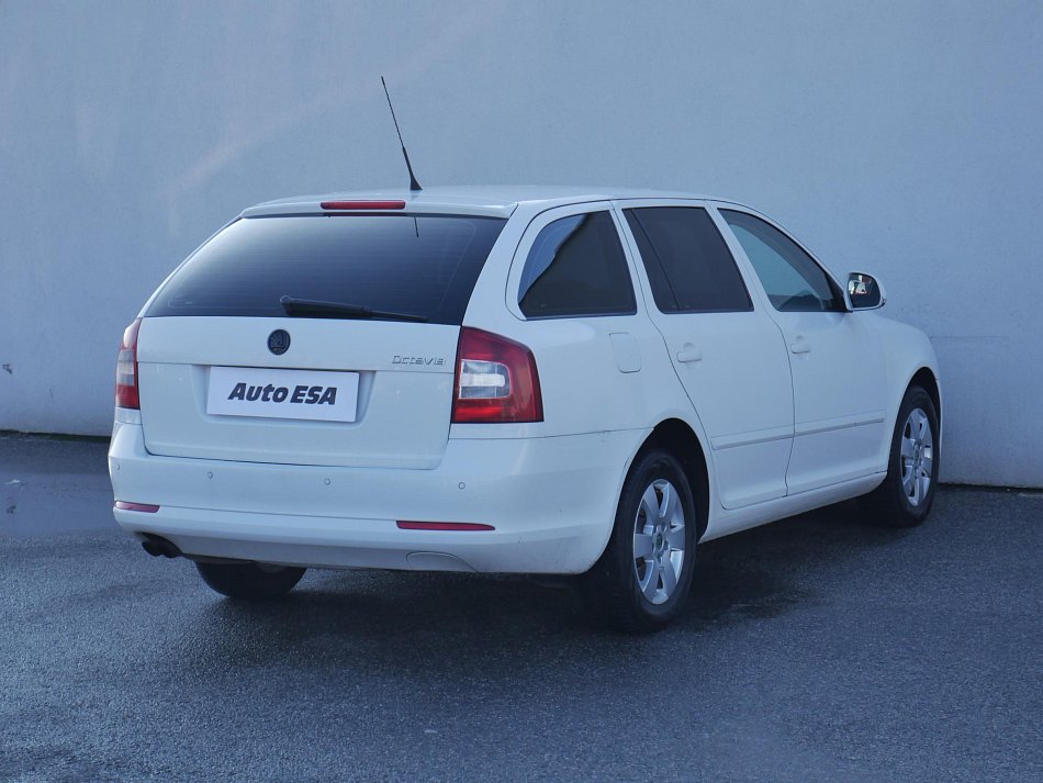 Škoda Octavia II 2.0 TDi Elegance