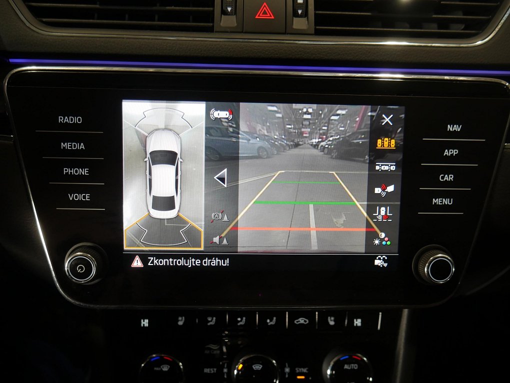 Škoda Superb III 2.0 TDi L&K 4x4