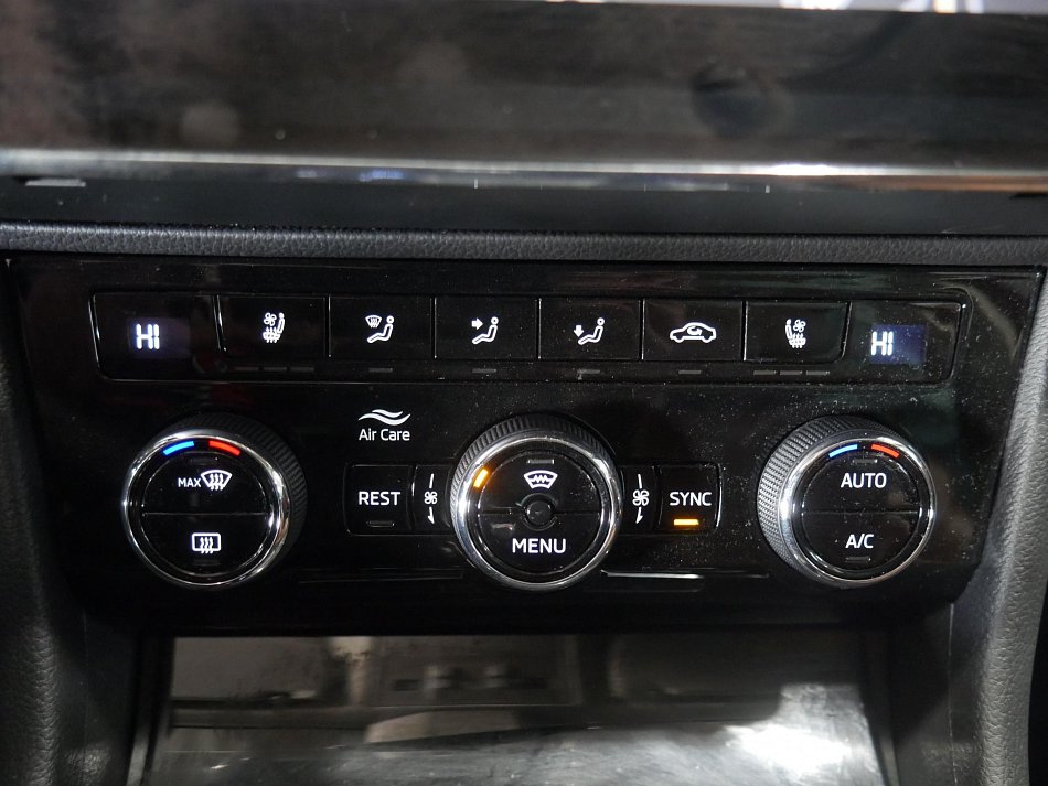 Škoda Superb III 2.0 TDi  4x4