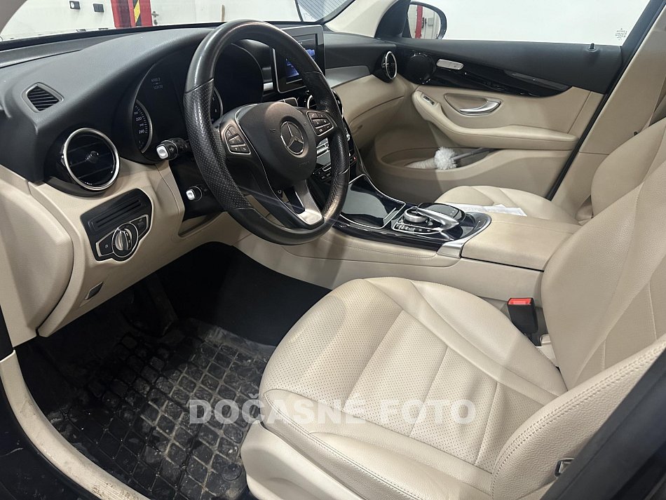 Mercedes-Benz GLC 220D 