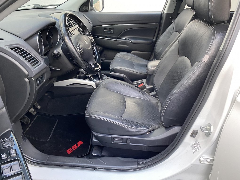 Peugeot 4008 1.6 HDi Style 4x4