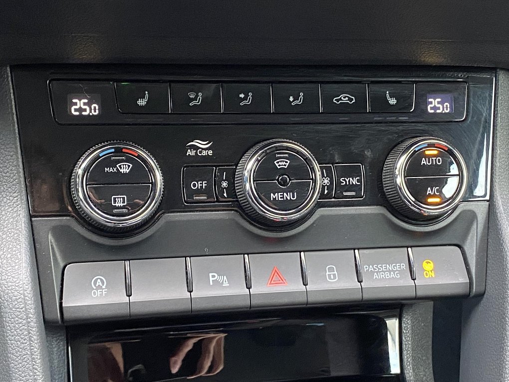 Škoda Karoq 1.5 TSi STYLE Exclusive