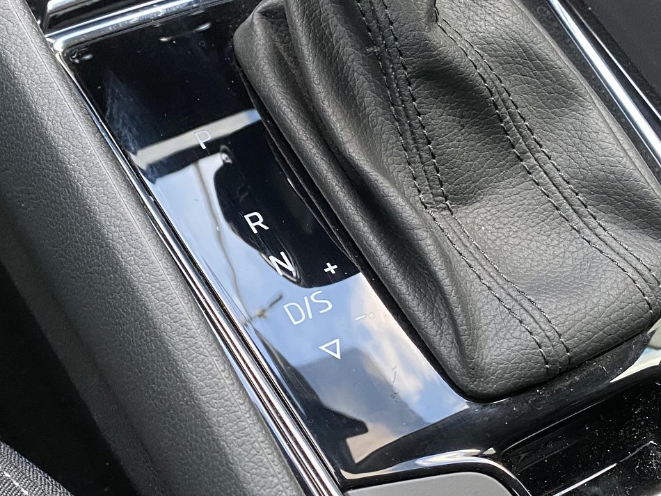 Škoda Karoq 1.5 TSi STYLE Exclusive