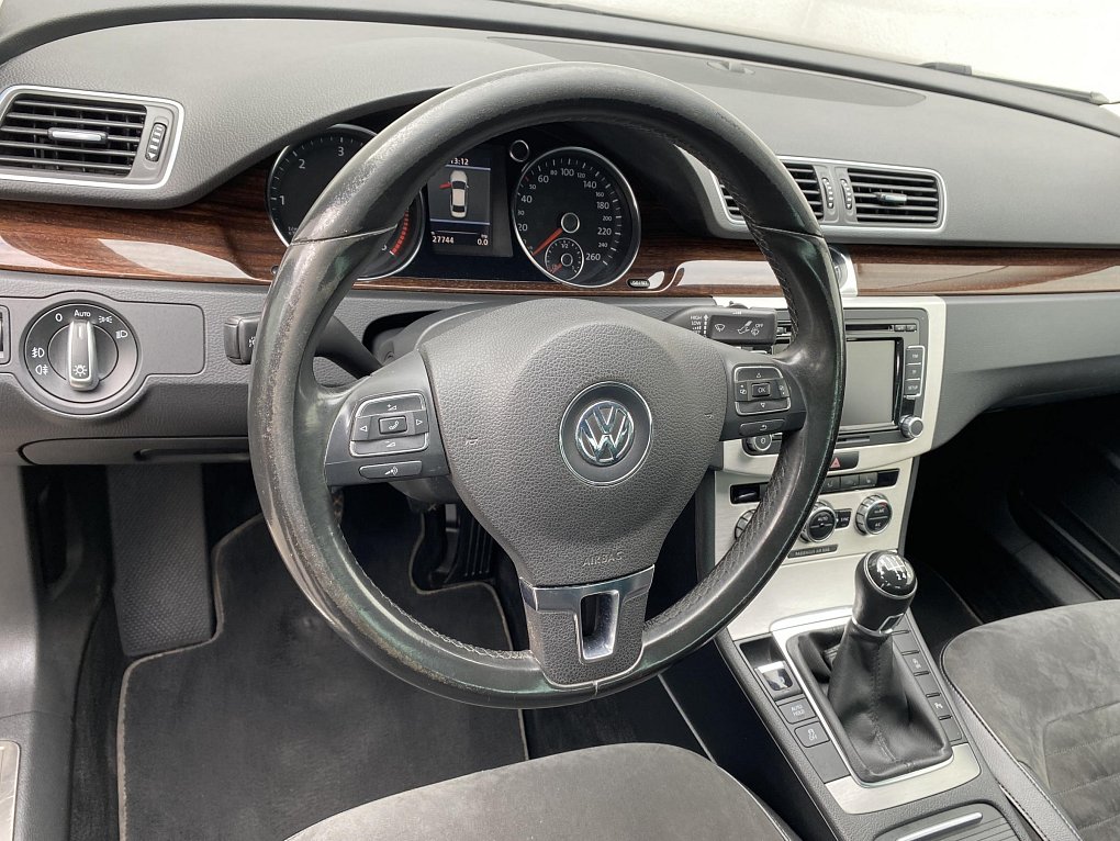 Volkswagen Passat 2.0 TDi Highline