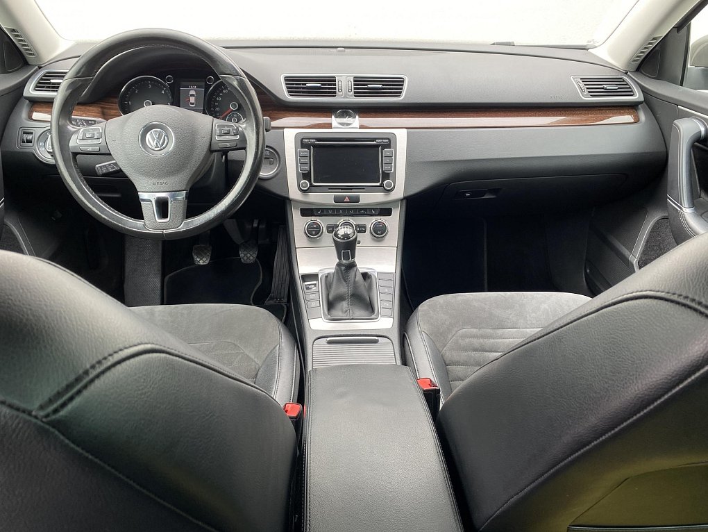 Volkswagen Passat 2.0 TDi Highline