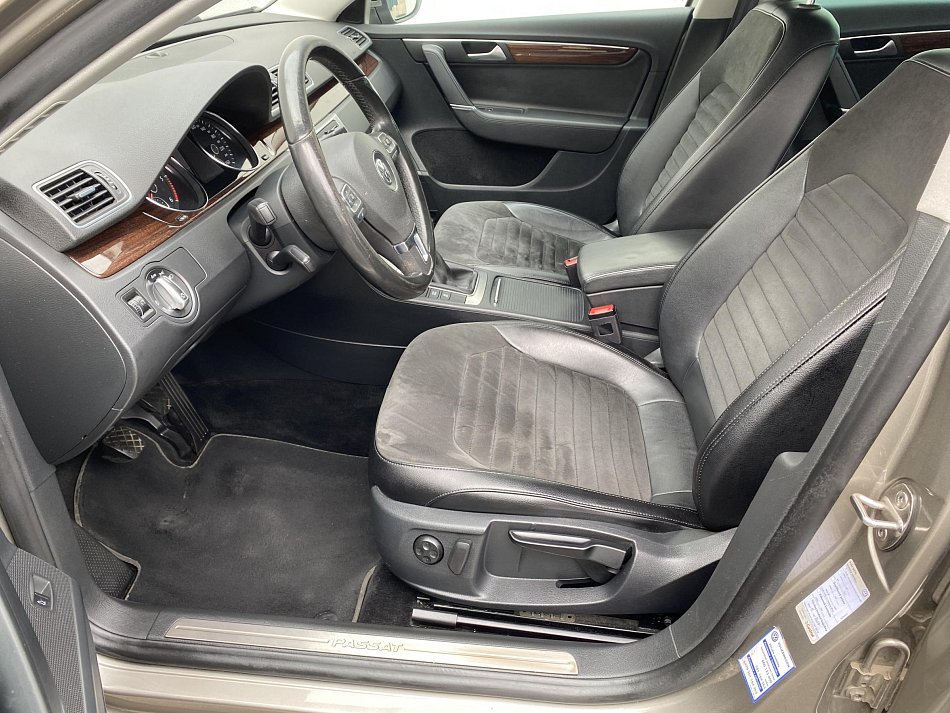 Volkswagen Passat 2.0 TDi Highline