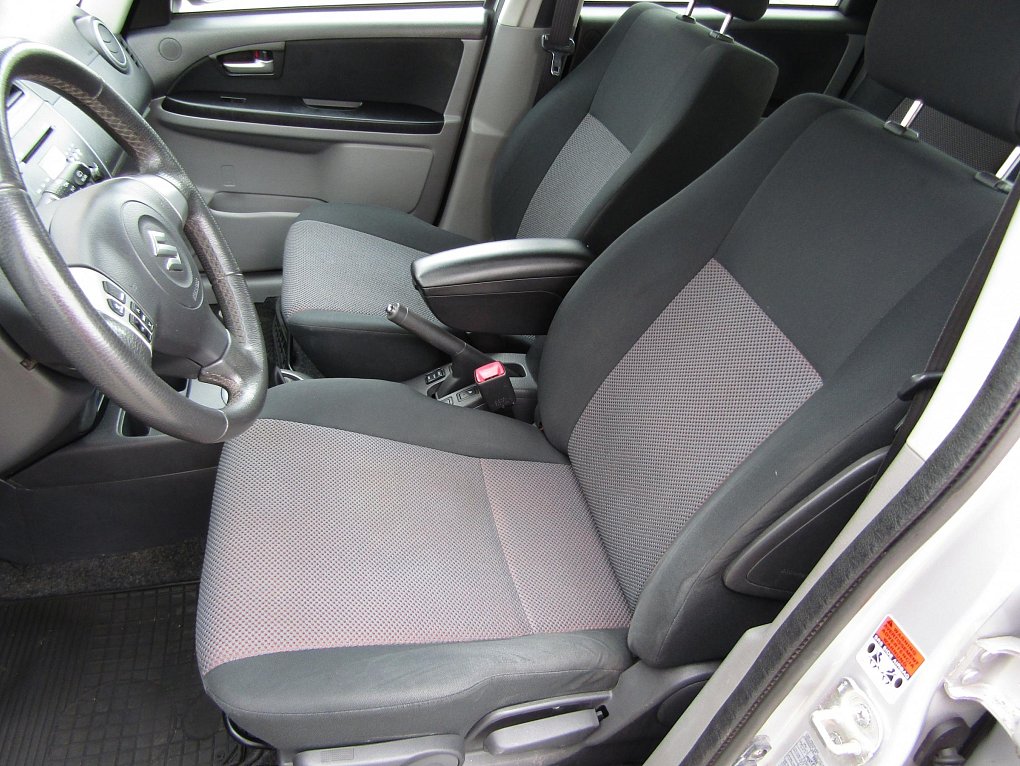 Suzuki SX4 1.6 i 